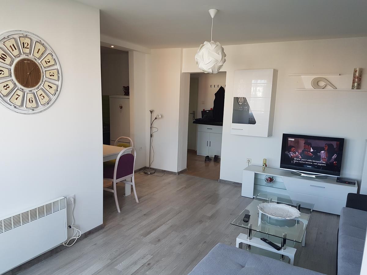 Apartman Vuk - Stan Na Dan Banja Luka Exterior foto